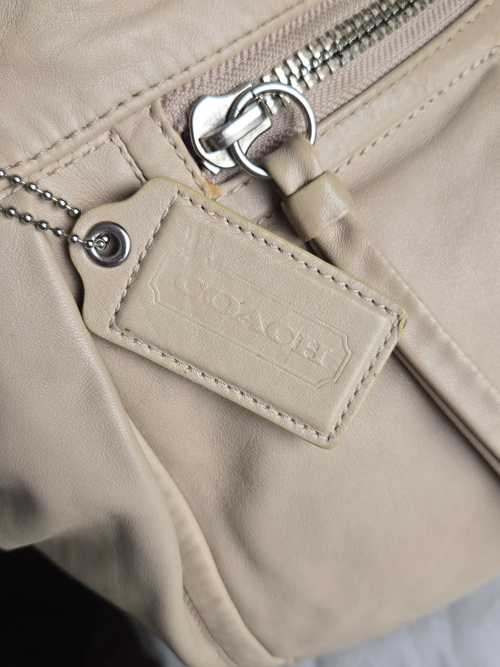 Coach Parker Leather Convertible Hippie - Picture 9 of 12